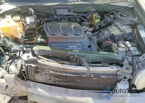 2002 Ford Escape Xls z USA, uszkodzony, nr VIN 1FMYU01102KC31644